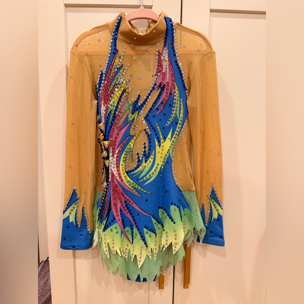 Leotard for rhythmic gymnastics